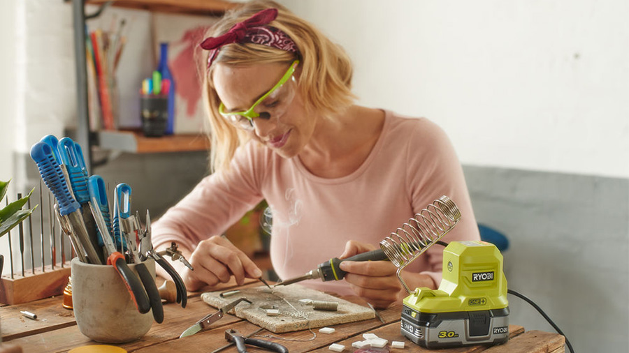 Fer à souder sur batterie RYOBI R18SOI-0 Fer à souder sur batterie RYOBI R18SOI-0